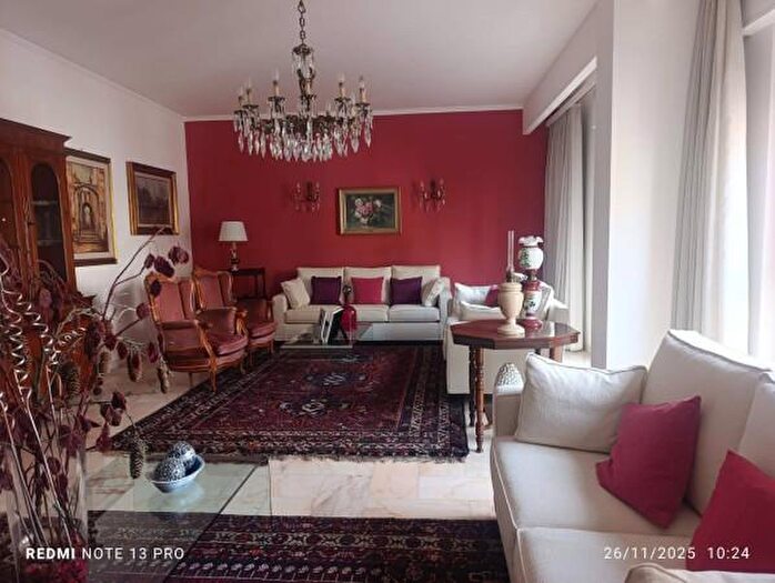 Appartamento con 6 locali in affitto in Via Val di Mazara, Palermo