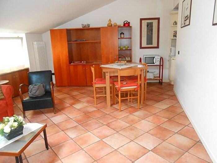 Casa bilocale in affitto in Stradone Porta Palio, Valverde, Verona