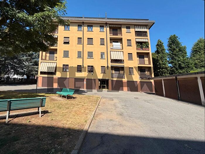 Appartamento trilocale in vendita in Ronco Briantino