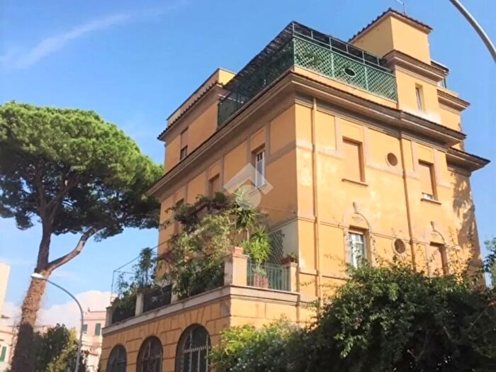 Appartamento bilocale in vendita in Via Annibal Caro, Roma