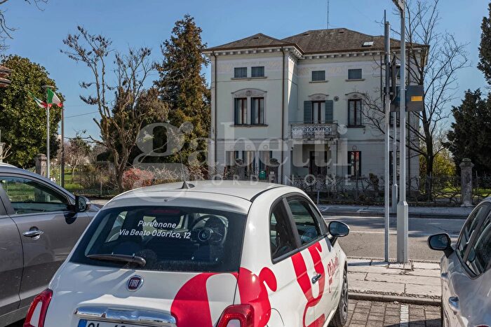 Casa con 13 locali in vendita in Via Roma, Prata Di Pordenone