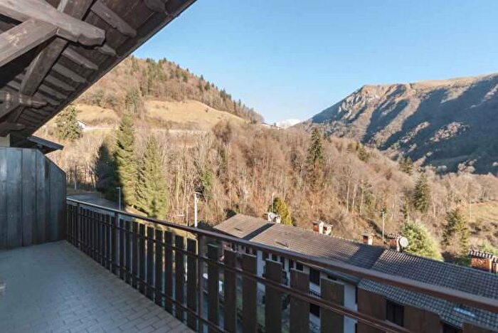 Appartamento trilocale in vendita in Via Alben, Oneta