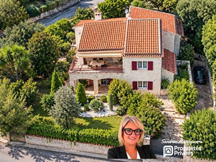 Casa quadrilocale in vendita in Vence
