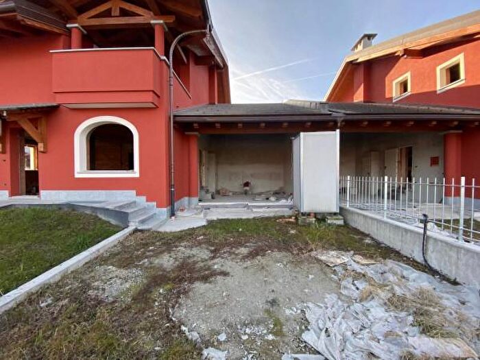 Case in Vendita e in Affitto - 3