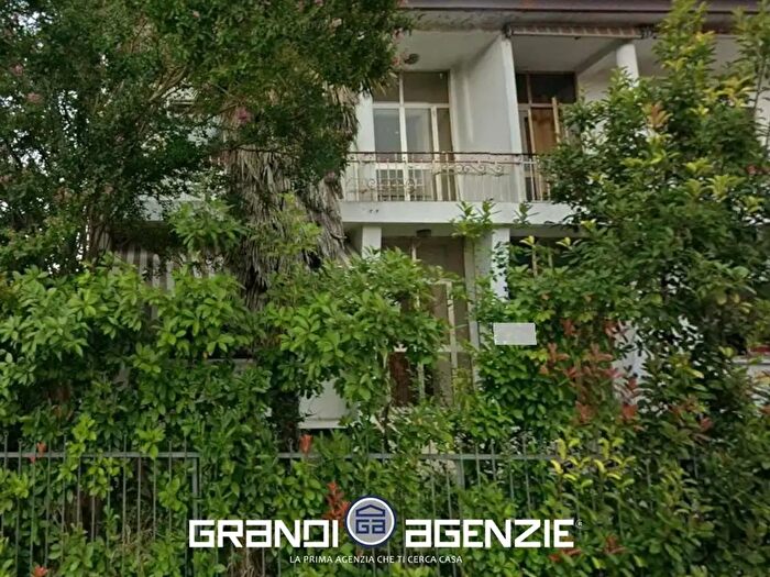 Casa quadrilocale in vendita in Via Arcade, Povegliano