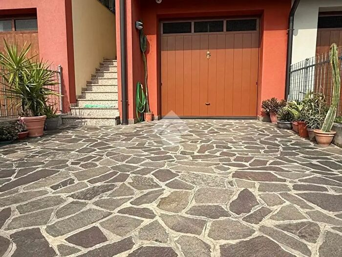 Appartamento trilocale in vendita in Acquafredda