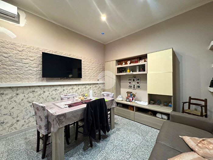 Appartamento bilocale in vendita in Via Francesco De Pinedo, Napoli