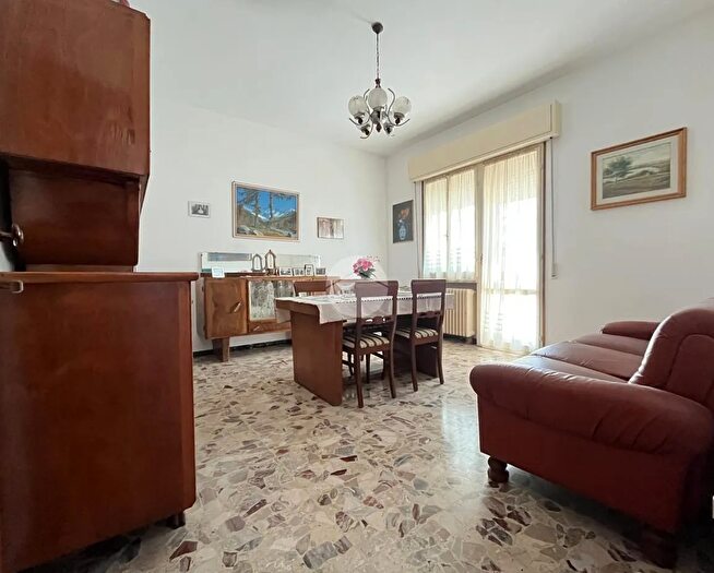 Appartamento trilocale in vendita in Via Ponte della Priula, Rimini