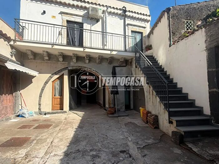 Appartamento bilocale in affitto in Via Luigi Patti, Trecastagni
