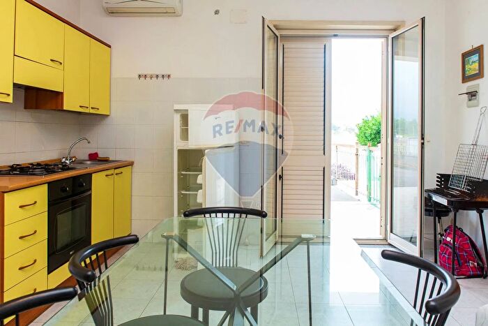 Appartamento trilocale in vendita in Via Dott Mario Amato, Mascali