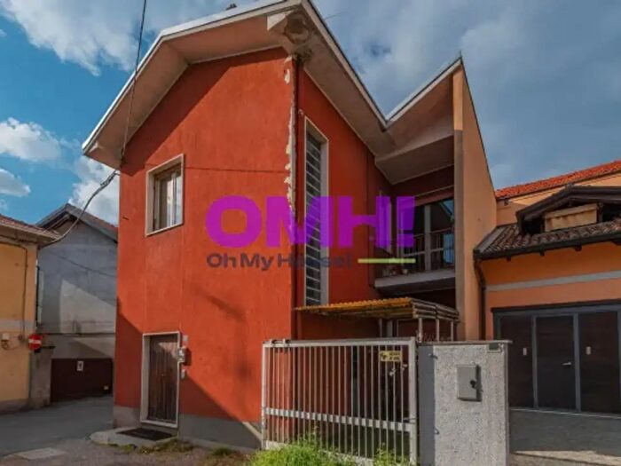Casa quadrilocale in vendita in San Michele al Carso, Samarate