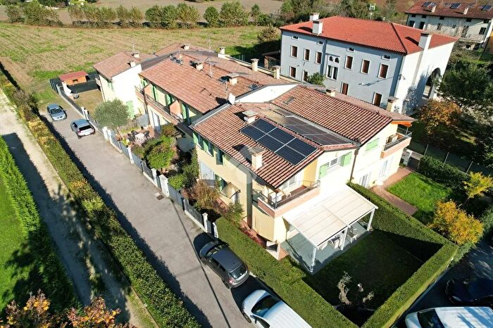 Casa trilocale in vendita in Via Torino, Albignasego