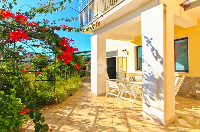 Appartamento con 5 locali in vendita in Via dellAnnunziata, Casal Velino