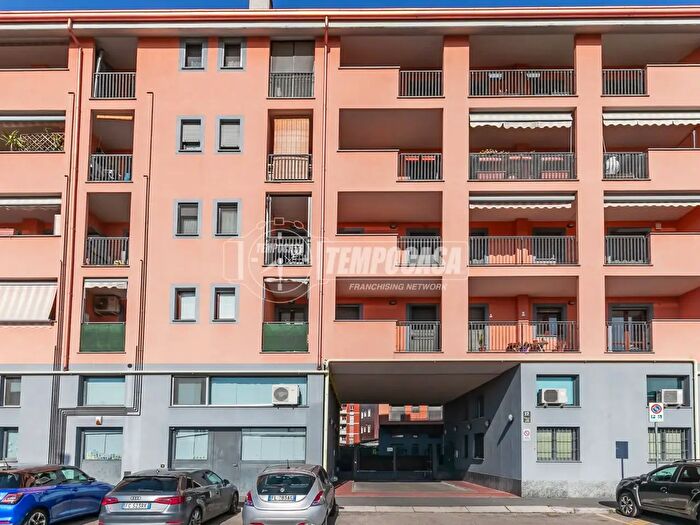 Appartamento bilocale in vendita in Via Privata Colico, Milano