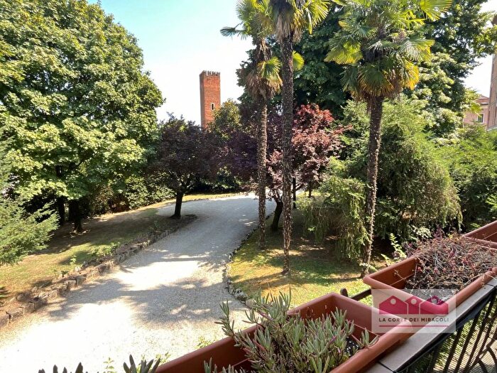 Appartamento quadrilocale in affitto in Contra' Isonzo, Centro Storico, Vicenza