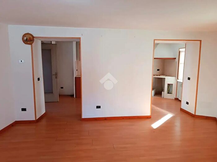 Appartamento quadrilocale in vendita in Via Duca dAosta, Pettinengo