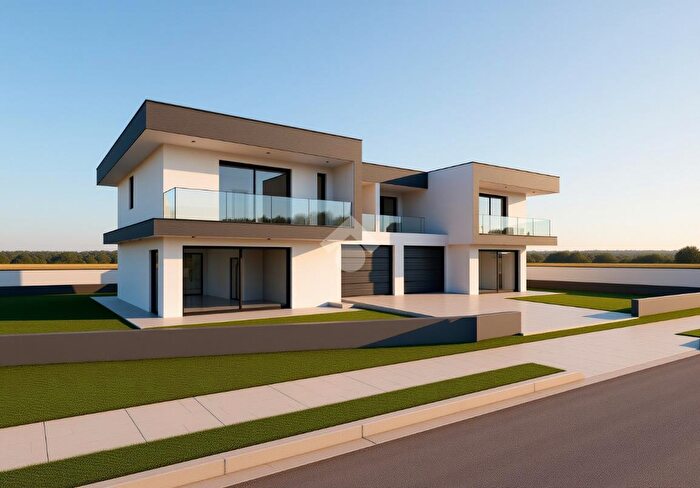 Casa quadrilocale in vendita in Via Antonio da Pandino, Pandino