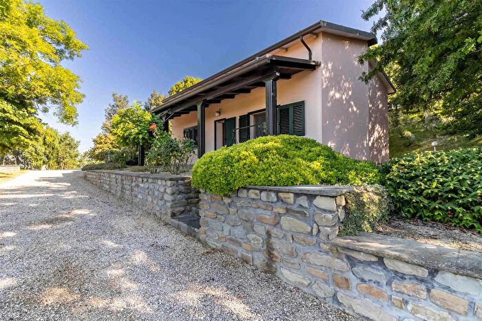 Casa con 6 locali in vendita in Via Monte Battaglia Borgo Tossignano, Borgo Tossignano