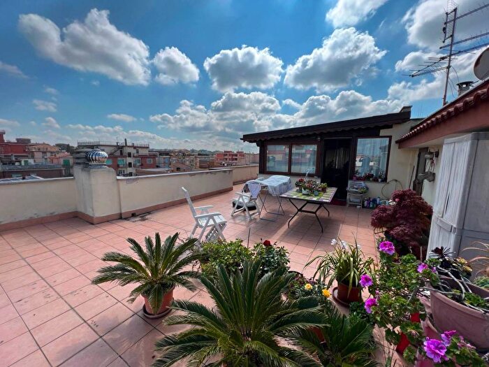 Casa bilocale in affitto in Via Ippolito Desideri, Dragona, Roma