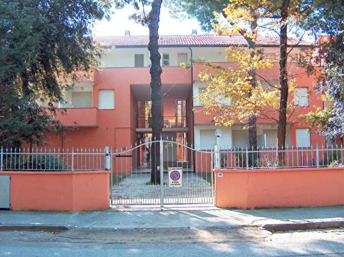 Appartamento trilocale in vendita in Viale dei Lecci, Comacchio