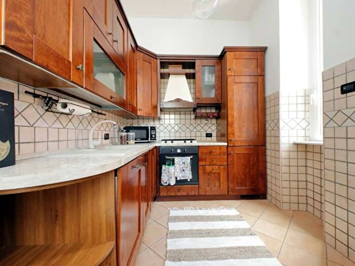 Appartamento trilocale in affitto in Via degli Ausoni, San Lorenzo, Roma