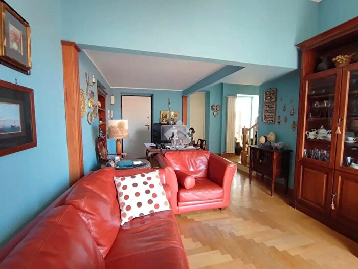 Appartamento quadrilocale in vendita in Via dei Carrozzieri a Monteoliveto, Napoli