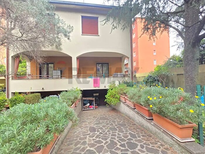 Case in Vendita e in Affitto - 3