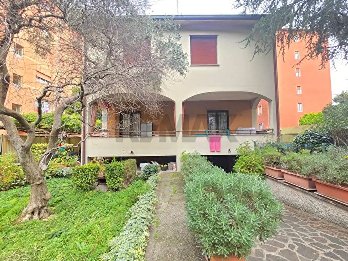 Case in Vendita e in Affitto - 2