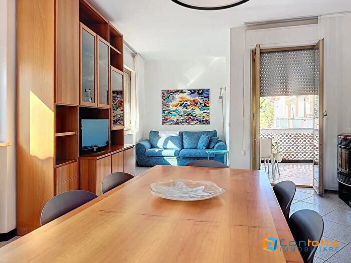 Appartamento con 7 locali in vendita in Via Ugo La Malfa, Montefiore DellAso