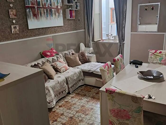 Casa con 6 locali in vendita in Via Francesco Crispi, Ali Terme