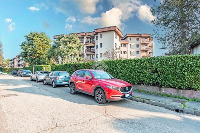 Appartamento quadrilocale in vendita in Viale Giuseppe di Vittorio, Arese