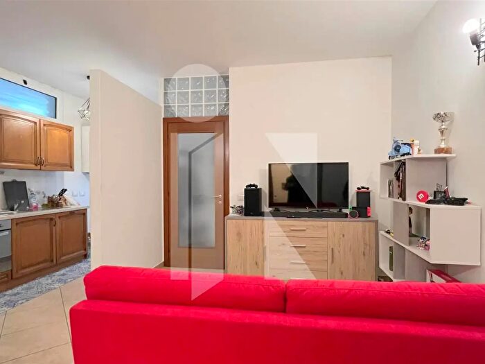 Appartamento trilocale in affitto in Curtatone