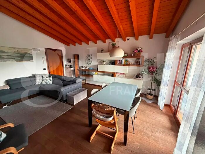 Appartamento trilocale in vendita in Via Marenzio, Concesio