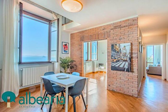 Appartamento con 6 locali in vendita in Via Borgo alla Noce, Piombino