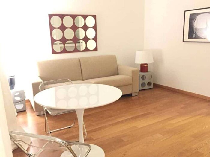 Appartamento bilocale in affitto in Via Fiori Chiari, Brera, Milano