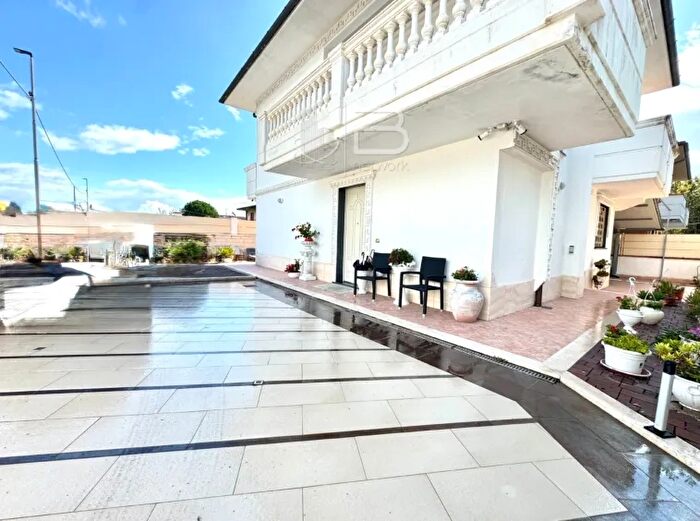 Casa trilocale in vendita in Chiesina Uzzanese