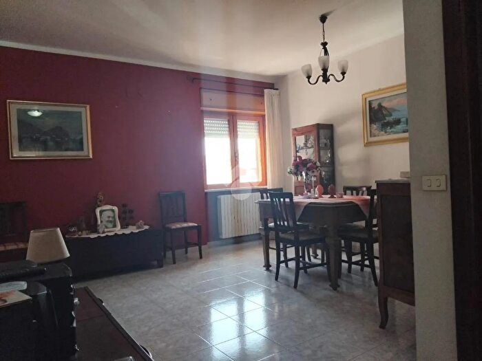 Appartamento quadrilocale in vendita in Via Gregorio La Manna, Cosenza