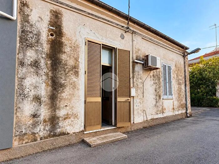 Casa trilocale in vendita in Vicolo Isonzo, Roseto Degli Abruzzi