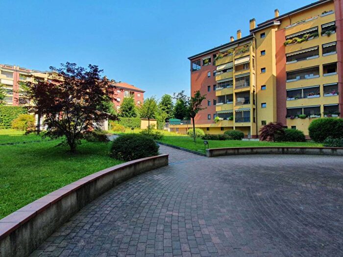 Appartamento bilocale in affitto in Via Eugenio Curiel, Centro, Rozzano