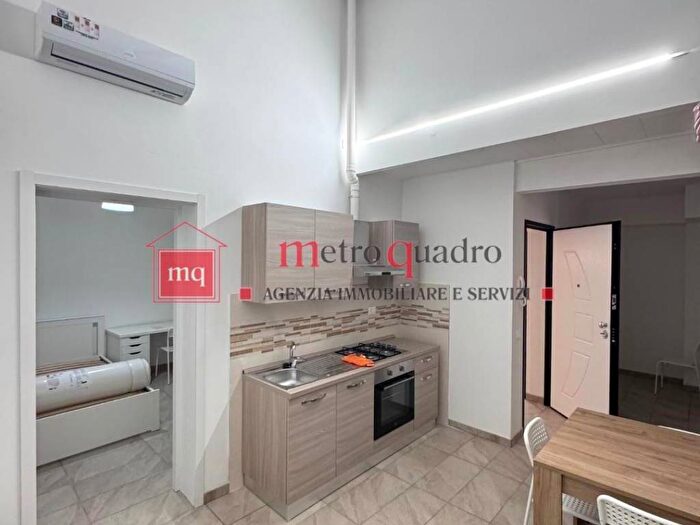 Appartamento con 5 locali in affitto in Via del Carmine, San Martino, Pisa