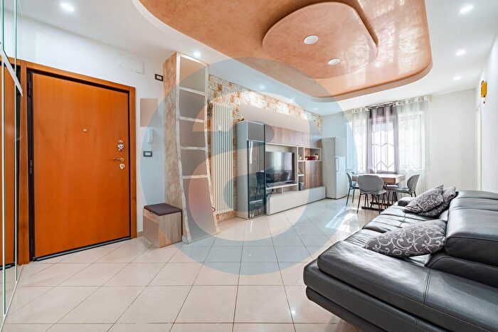 Appartamento trilocale in vendita in Via San Francesco di Assisi, Modugno