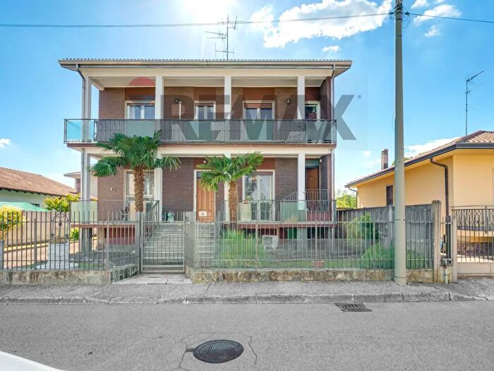Casa con 5 locali in vendita in Monte Rosa, Rescaldina