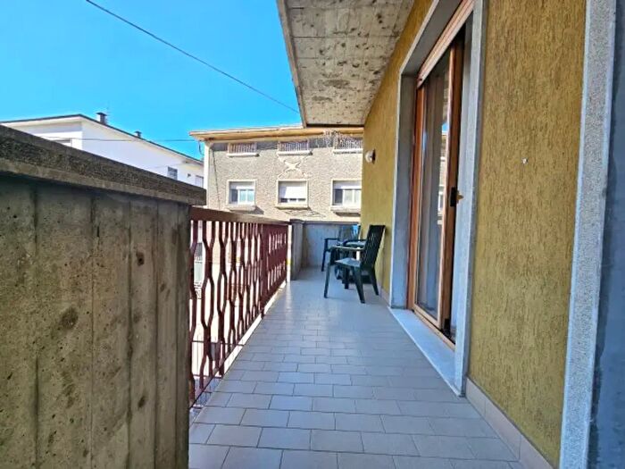 Appartamento quadrilocale in vendita in Via Vittorio Veneto, Cene