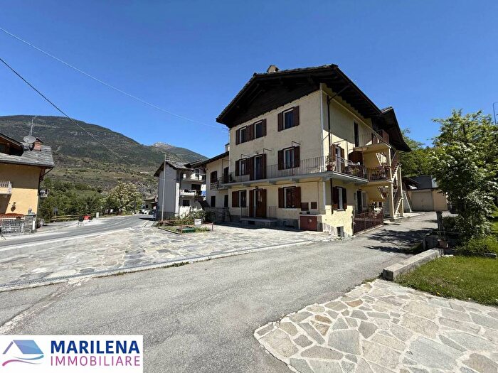 Appartamento quadrilocale in affitto in Frazione Ferriere, Centro, Aymavilles