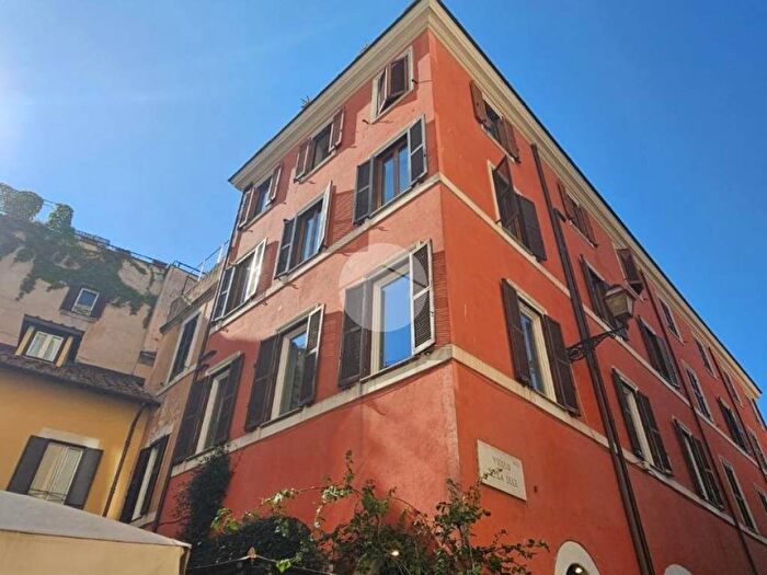 Appartamento trilocale in affitto in Via della Gensola, Trastevere, Roma