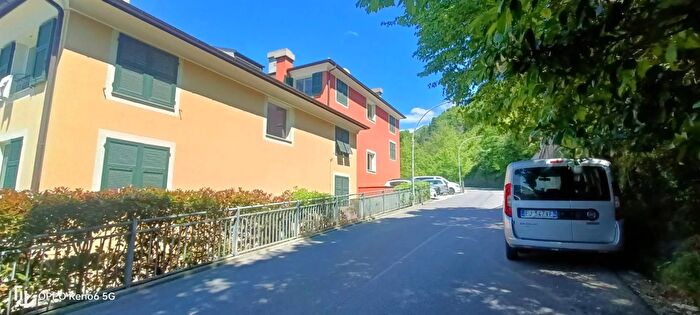 Appartamento trilocale in vendita in Via Guglielmo Marconi Bogliasco, Bogliasco