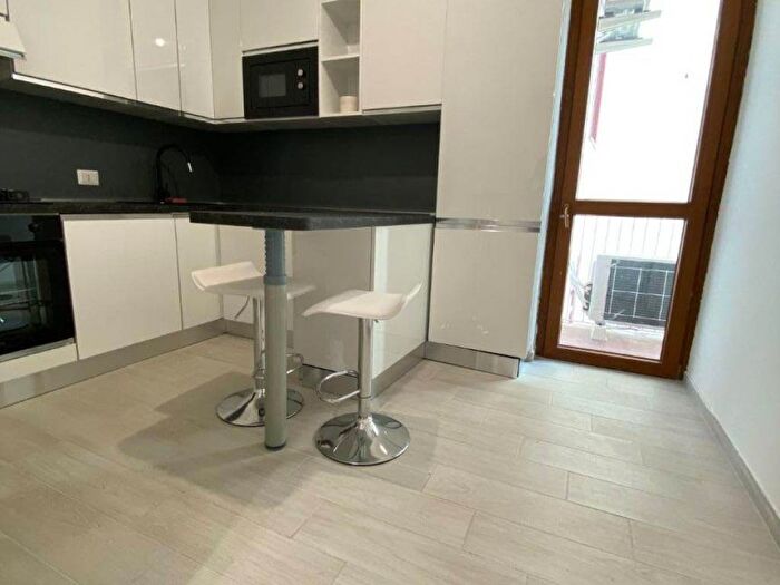 Appartamento trilocale in affitto in Viale Alessandro Volta, San Paolo, Novara