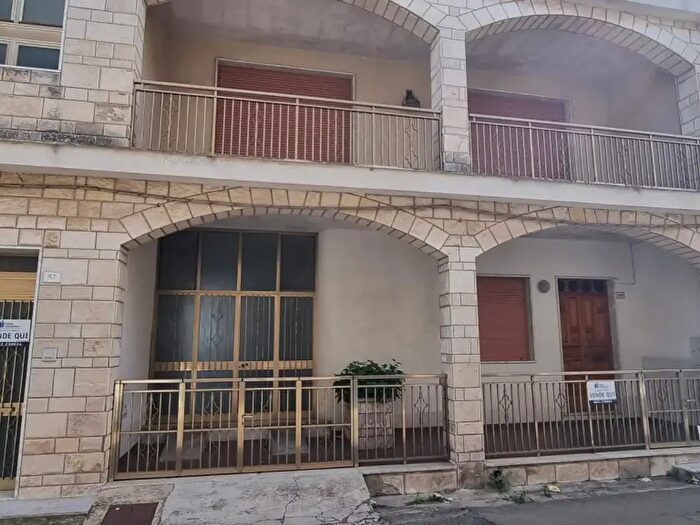 Appartamento quadrilocale in vendita in Via Raffaele Pascali, Vernole