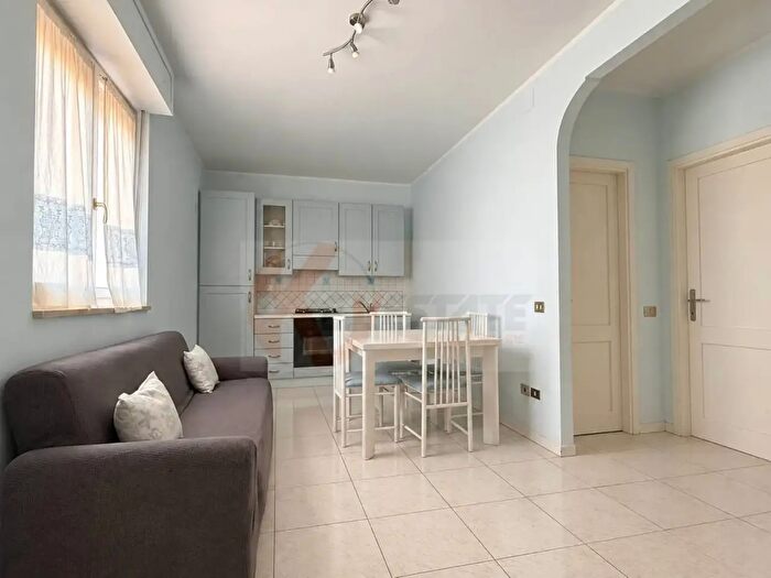Appartamento trilocale in vendita in Via Sardegna, Alghero