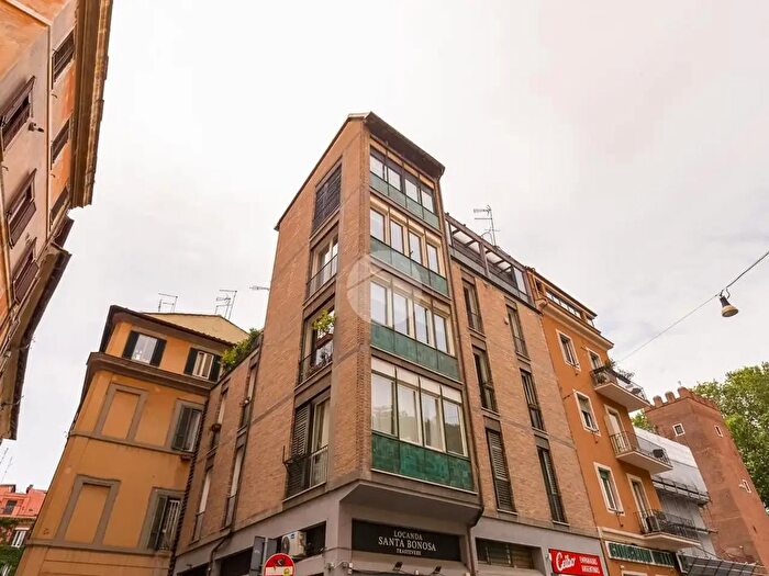 Appartamento bilocale in vendita in Via dellOlmetto, Roma